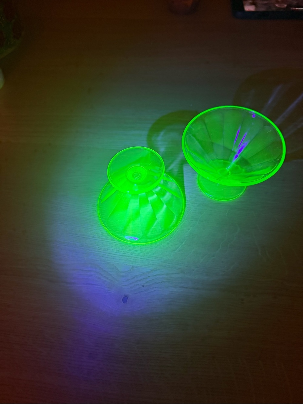 Vintage Uranium Glass Sherbet/Dessert Cups - Neon Green